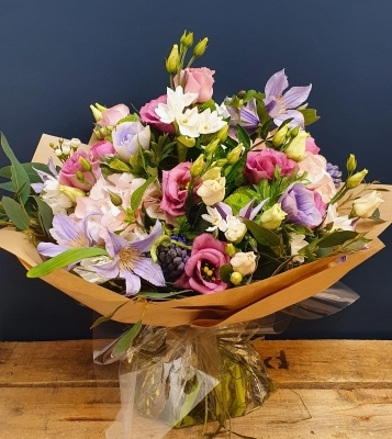 Seasonal  Blossom Love
