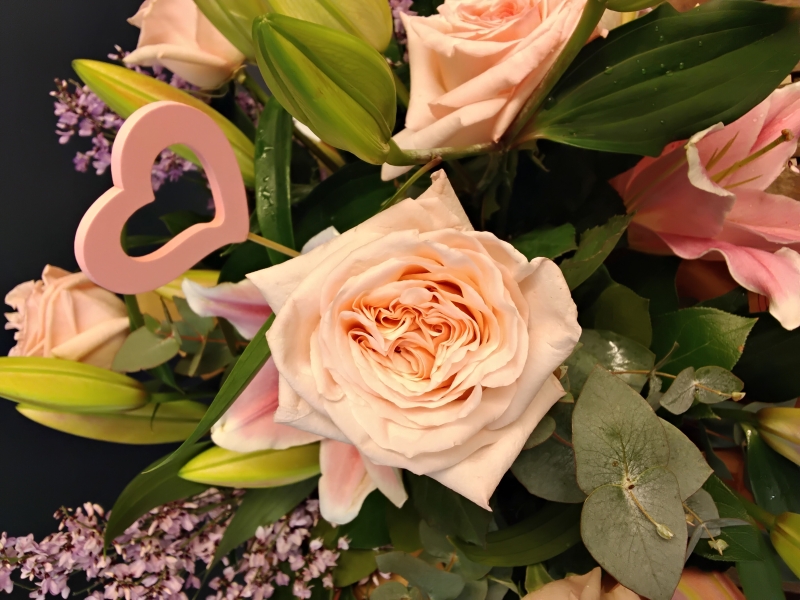 Mother' s Pink Lily and Rose Bouquet