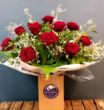Splendid Bouquet of Red Roses