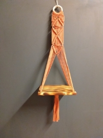 Wall Mantle Hanger